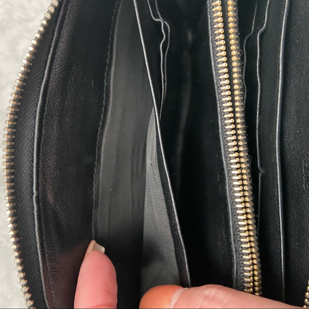SOLD - PRADA NAPPA GAUFRE LEATHER ZIP AROUND WALLET NERO BLACK - Picture 8 of 11